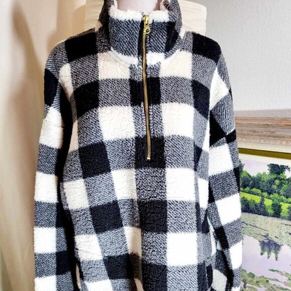 GAP XL Pull over tall wool sweater.Color Black and White - Picture 1 of 10